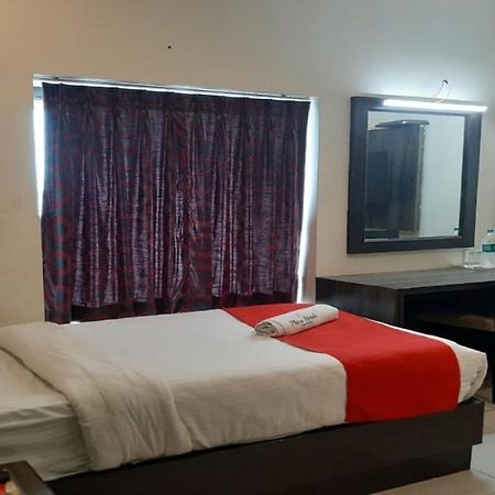 Plaza Hotel Trichy Tiruchirappalli Esterno foto