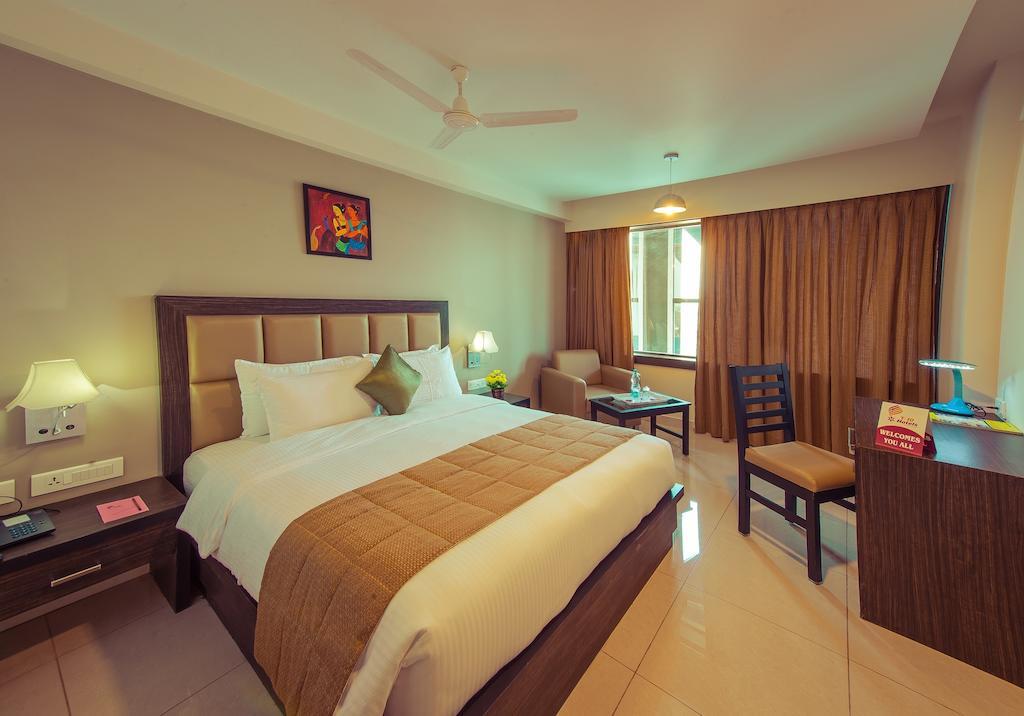 Plaza Hotel Trichy Tiruchirappalli Camera foto